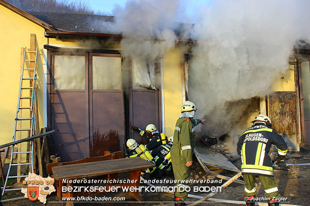 20160402 Garagenbrand auf Bauernhof in Klausen-Leopoldsdorf  Foto: © Joachim Zagler