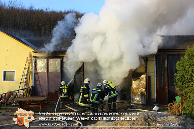 20160402 Garagenbrand auf Bauernhof in Klausen-Leopoldsdorf  Foto: © Joachim Zagler