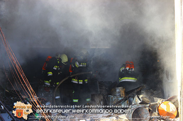 20160402 Garagenbrand auf Bauernhof in Klausen-Leopoldsdorf  Foto: © Joachim Zagler