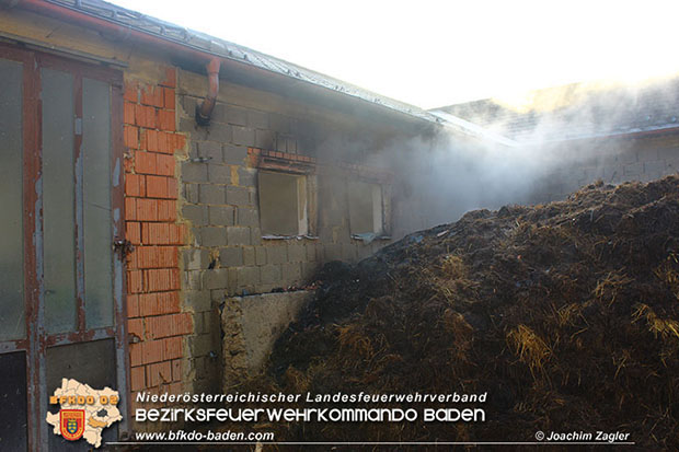 20160402 Garagenbrand auf Bauernhof in Klausen-Leopoldsdorf  Foto: © Joachim Zagler