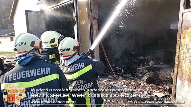 20160402 Garagenbrand auf Bauernhof in Klausen-Leopoldsdorf  Foto: © Tobias Dürhammer