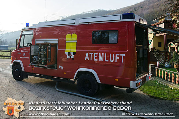 20160402 Garagenbrand auf Bauernhof in Klausen-Leopoldsdorf  Foto: © Tobias Dürhammer
