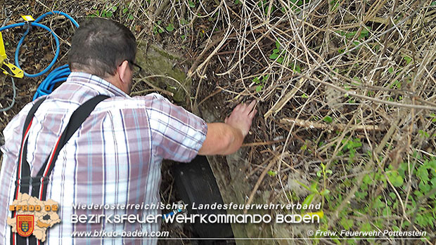 20160413 Umweltalarm Triestingfluss in Pottenstein Foto: Markus Hackl FF Pottenstein 20160413 Umweltalarm Triestingfluss in Pottenstein Foto: Markus Hackl FF Pottenstein