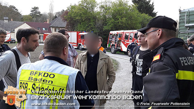 20160413 Umweltalarm Triestingfluss in Pottenstein Foto: Markus Hackl FF Pottenstein 20160413 Umweltalarm Triestingfluss in Pottenstein Foto: Markus Hackl FF Pottenstein