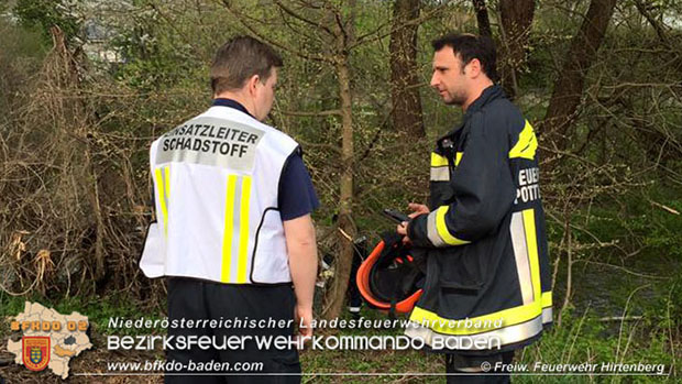 20160413 Umweltalarm Triestingfluss in Pottenstein Foto: © FF Hirtenberg 20160413 Umweltalarm Triestingfluss in Pottenstein Foto: © FF Hirtenberg