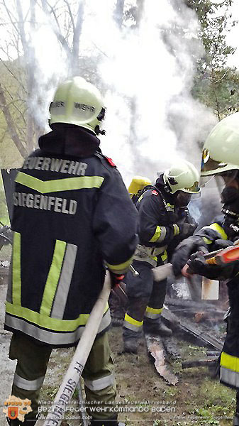 20160423 Brand einer Holzhuette in Siegenfeld-Rosental  Foto: © FF Siegenfeld