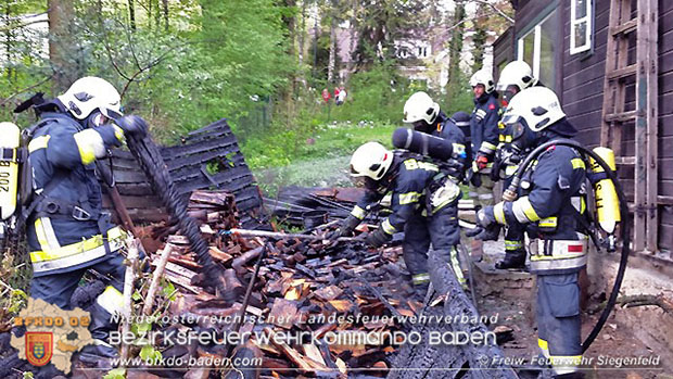 20160423 Brand einer Holzhuette in Siegenfeld-Rosental  Foto: © FF Siegenfeld