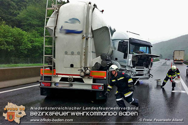 20160512 LKW Unfall A21 bei Alland  Foto: © FF Alland