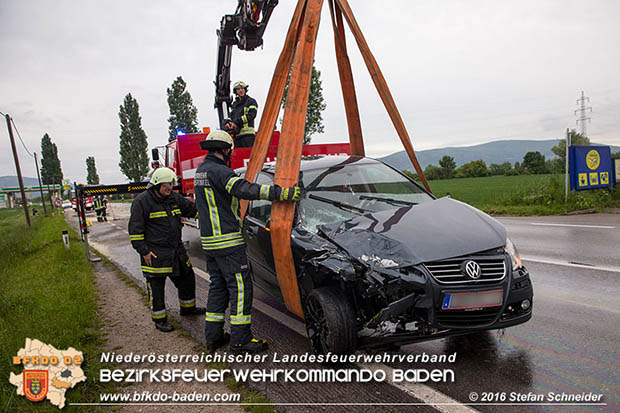 20160515 Verkehrsunfall LB210 Tribuswinkel  Foto: © Stefan Schneider