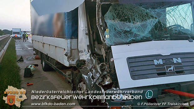 20160617 Lkw Auffahrunfall A2 Suedautobahn RFB Wien  Foto: Franz Poelleritzer FF Traiskirchen