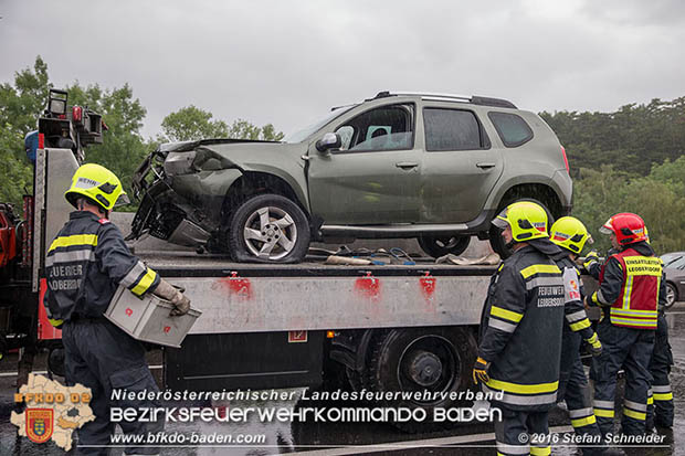 20160620 Verkehrsunfall auf der A2 Südautobahn RFB Süd vor Abfahrt Wöllersdorf  Foto: © Stefan Schneider