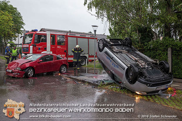 20160620 Verkehrsunfall im Stadtgebiet Bad Vöslau  Foto: © Stefan Schneider