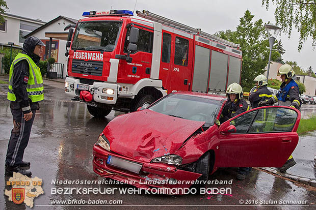 20160620 Verkehrsunfall im Stadtgebiet Bad Vöslau  Foto: © Stefan Schneider