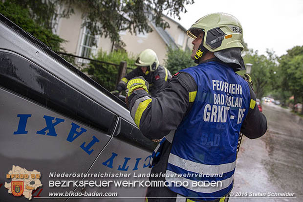 20160620 Verkehrsunfall im Stadtgebiet Bad Vöslau  Foto: © Stefan Schneider