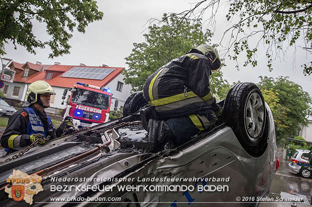 20160620 Verkehrsunfall im Stadtgebiet Bad Vöslau  Foto: © Stefan Schneider