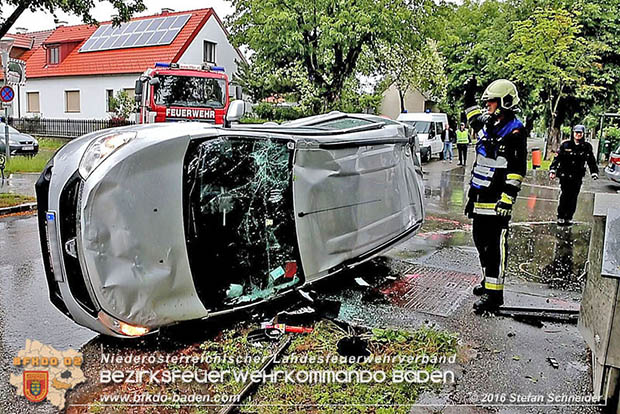 20160620 Verkehrsunfall im Stadtgebiet Bad Vöslau  Foto: © Stefan Schneider