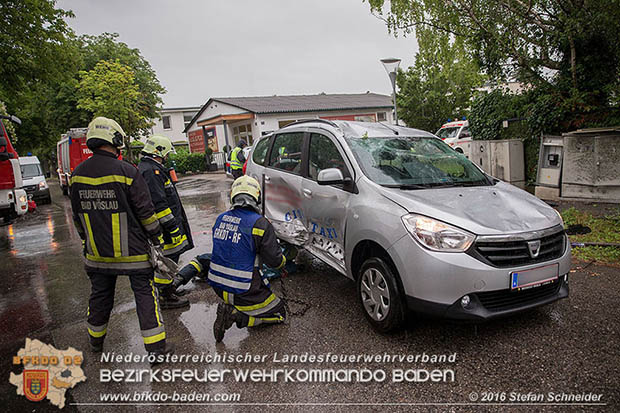 20160620 Verkehrsunfall im Stadtgebiet Bad Vöslau  Foto: © Stefan Schneider