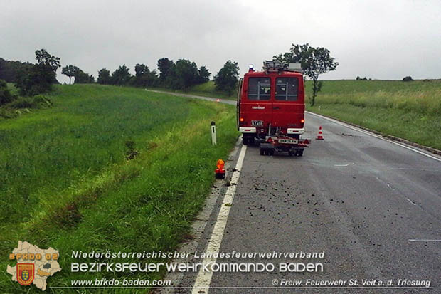 20160620 Fahzeugbergung nach Verkehrsunfall Richtung Großau  Foto: © Klaus Tomas
