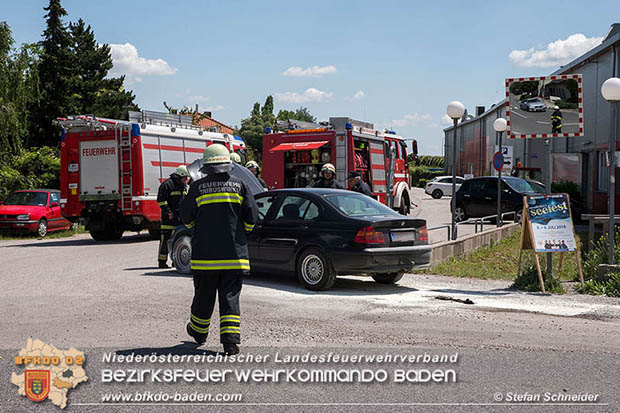 20160628 Fahrzeugbrand Schafflerhofsiedlung Tribuswinkel  Foto: © Stefan Schneider