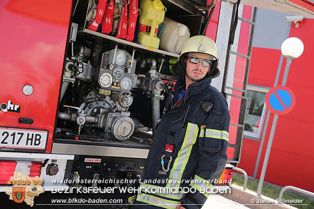 20160628 Fahrzeugbrand Schafflerhofsiedlung Tribuswinkel  Foto: © Stefan Schneider