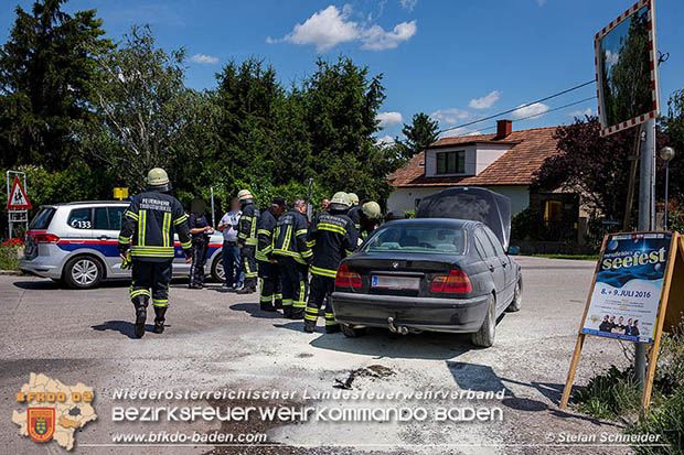 20160628 Fahrzeugbrand Schafflerhofsiedlung Tribuswinkel  Foto: © Stefan Schneider