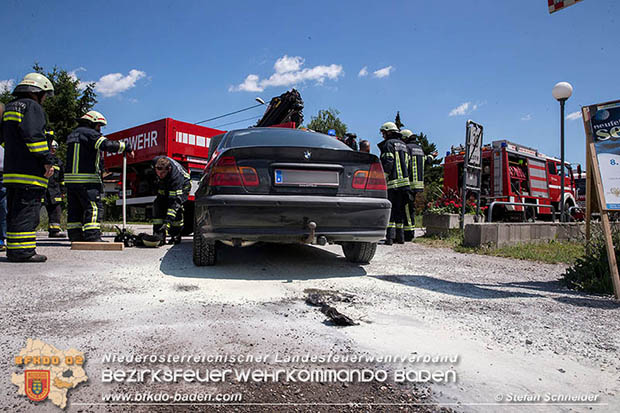 20160628 Fahrzeugbrand Schafflerhofsiedlung Tribuswinkel  Foto: © Stefan Schneider