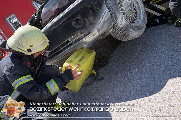 20160628 Fahrzeugbrand Schafflerhofsiedlung Tribuswinkel  Foto: © Stefan Schneider