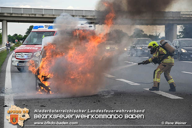 20160703 Fahrzeugbrand A3 Ebreichsdorf-Pottendorf RFB Bgld.  Foto: © ASB ÖA Rene Weiner