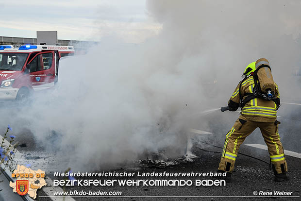 20160703 Fahrzeugbrand A3 Ebreichsdorf-Pottendorf RFB Bgld.  Foto: © ASB ÖA Rene Weiner