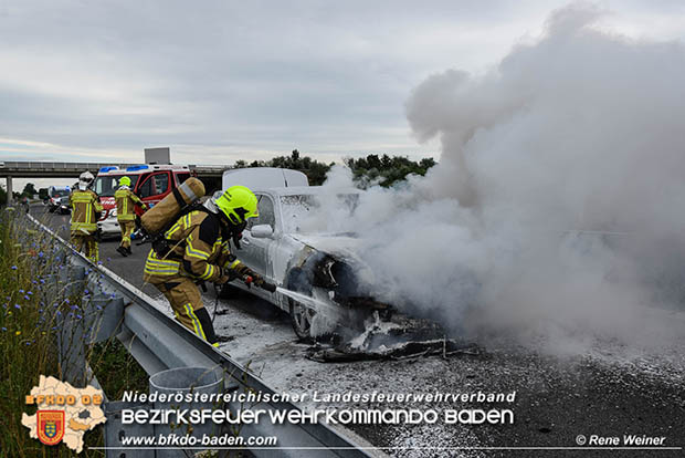 20160703 Fahrzeugbrand A3 Ebreichsdorf-Pottendorf RFB Bgld.  Foto: © ASB ÖA Rene Weiner