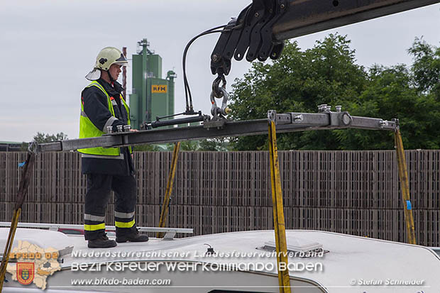 20160703 Wohnmobil verunfallt auf der A2 nach Reifenplatzer  Foto: © Stefan Schneider