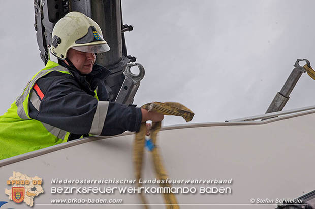 20160703 Wohnmobil verunfallt auf der A2 nach Reifenplatzer  Foto: © Stefan Schneider
