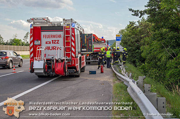 20160708 Verkehrsunfall A2 Südautobahn RFb Süd bei Wöllersdorf  Foto: © Stefan Schneider