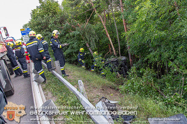 20160708 Verkehrsunfall A2 Südautobahn RFb Süd bei Wöllersdorf  Foto: © Stefan Schneider