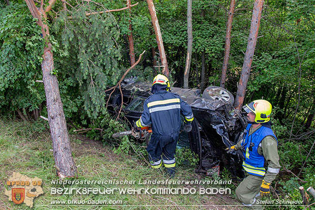 20160708 Verkehrsunfall A2 Südautobahn RFb Süd bei Wöllersdorf Foto: © Stefan Schneider