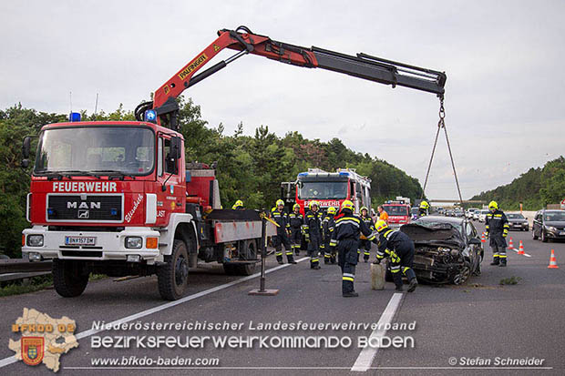 20160708 Verkehrsunfall A2 Südautobahn RFb Süd bei Wöllersdorf Foto: © Stefan Schneider