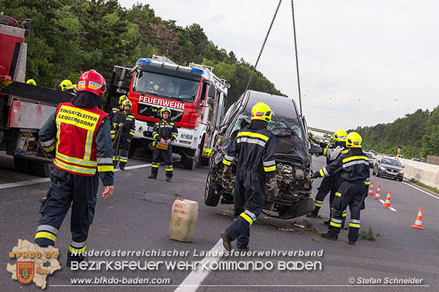 20160708 Verkehrsunfall A2 Südautobahn RFb Süd bei Wöllersdorf Foto: © Stefan Schneider