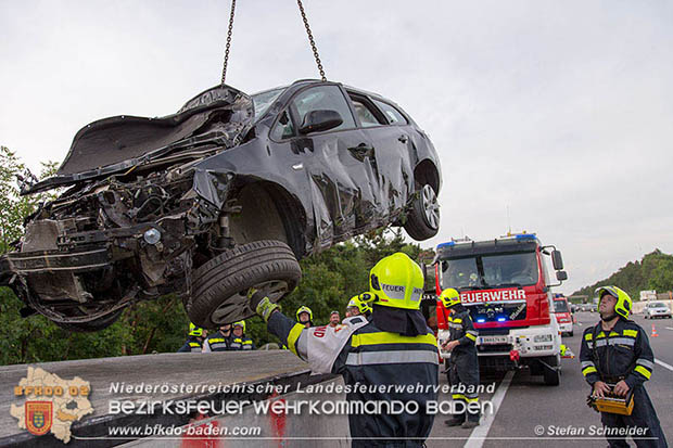 20160708 Verkehrsunfall A2 Südautobahn RFb Süd bei Wöllersdorf Foto: © Stefan Schneider