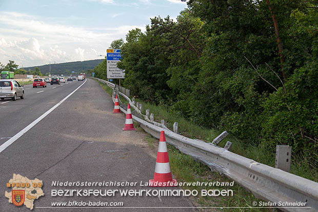 20160708 Verkehrsunfall A2 Südautobahn RFb Süd bei Wöllersdorf Foto: © Stefan Schneider