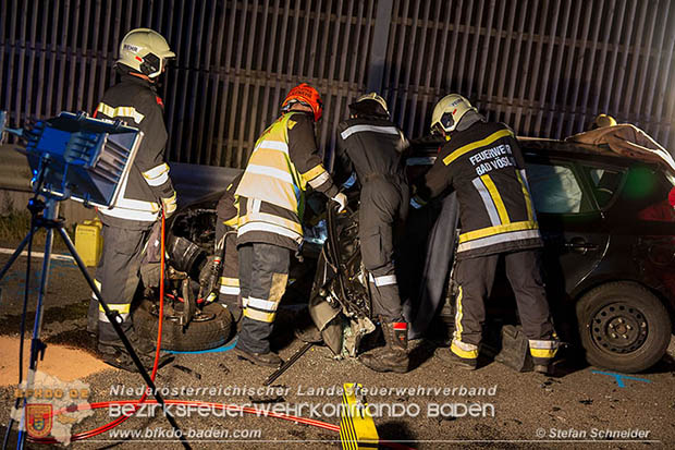 20160711 Verkehrsunfall mit Personenrettung am Autobahnzubringer Bad Voeslau  Foto: © Stefan Schneider