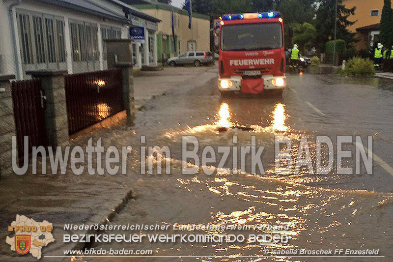 20160712 Unwetter über dem Bezirk Baden  Foto: © IsabellA Broschek FF Enzesfeld