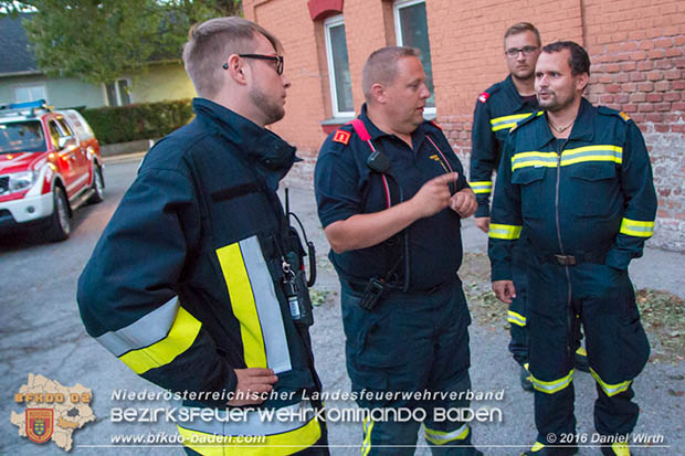 20160715 Vermeintlicher Schadstoffeinsatz in Wohnhausanlage in Traiskirchen Foto: © Daniel Wirth