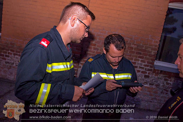 20160715 Vermeintlicher Schadstoffeinsatz in Wohnhausanlage in Traiskirchen Foto: © Daniel Wirth