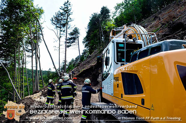 20160715 Bergung der verunglückten Arbeitsmaschine nach schweren Forstunfall  Foto:© Thomas Tisch
