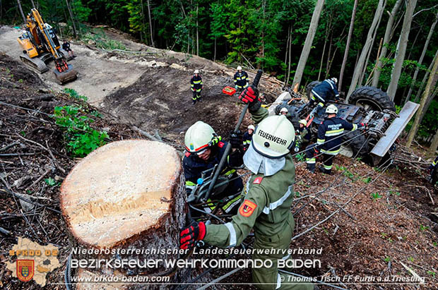 20160715 Bergung der verunglückten Arbeitsmaschine nach schweren Forstunfall  Foto:© Thomas Tisch