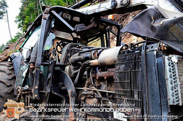 20160715 Bergung der verunglückten Arbeitsmaschine nach schweren Forstunfall  Foto:© Thomas Tisch