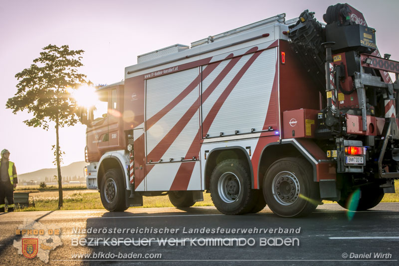 20160817 Baggerbergung Teesdorf, Foto Daniel Wirth 20160817 Baggerbergung Teesdorf, Foto Daniel Wirth