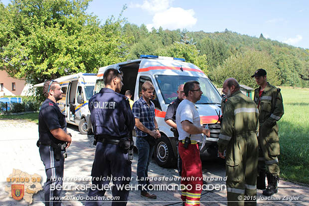 20160823 Personensuche nach 7o-jähriger Dame in Klausen-Leopoldsdorf  Foto: © Joachim ZAGLER