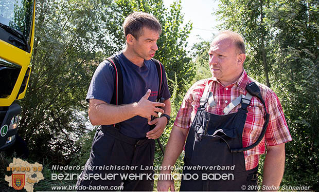 20160823 Baufahrzeugbergung in Tribuswinkel Foto: © Stefan Schneider 20160823 Baufahrzeugbergung in Tribuswinkel Foto: © Stefan Schneider