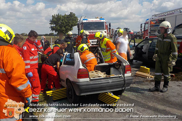 20160830 Verkehrsunfall LB60 Reisenberg  Foto: © FF Reisenberg